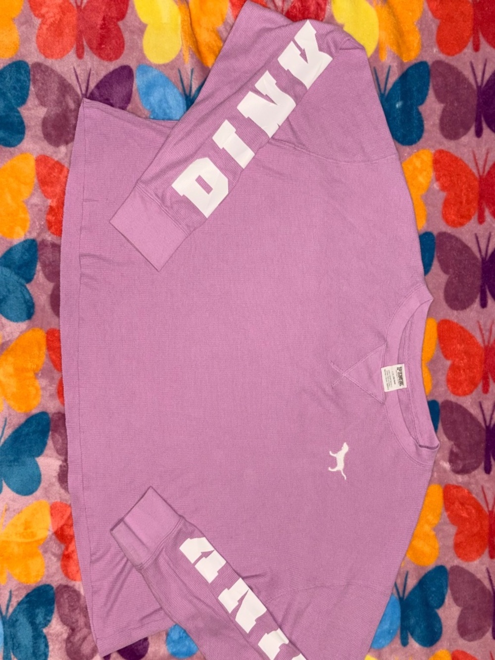 VS PINK Dog Cropped Long Sleeved Tee